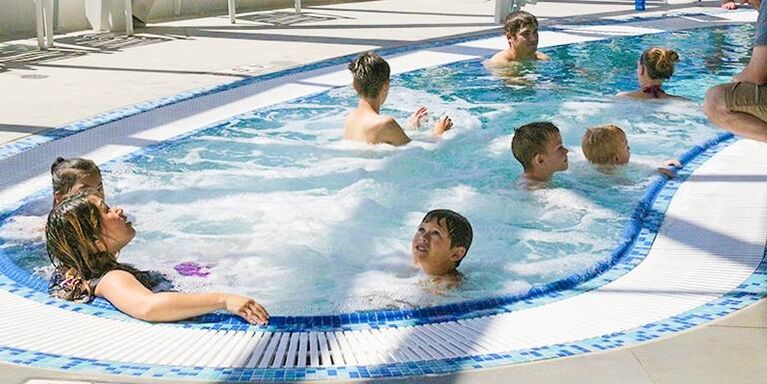 Pools können eine HPV-Infektion verursachen.